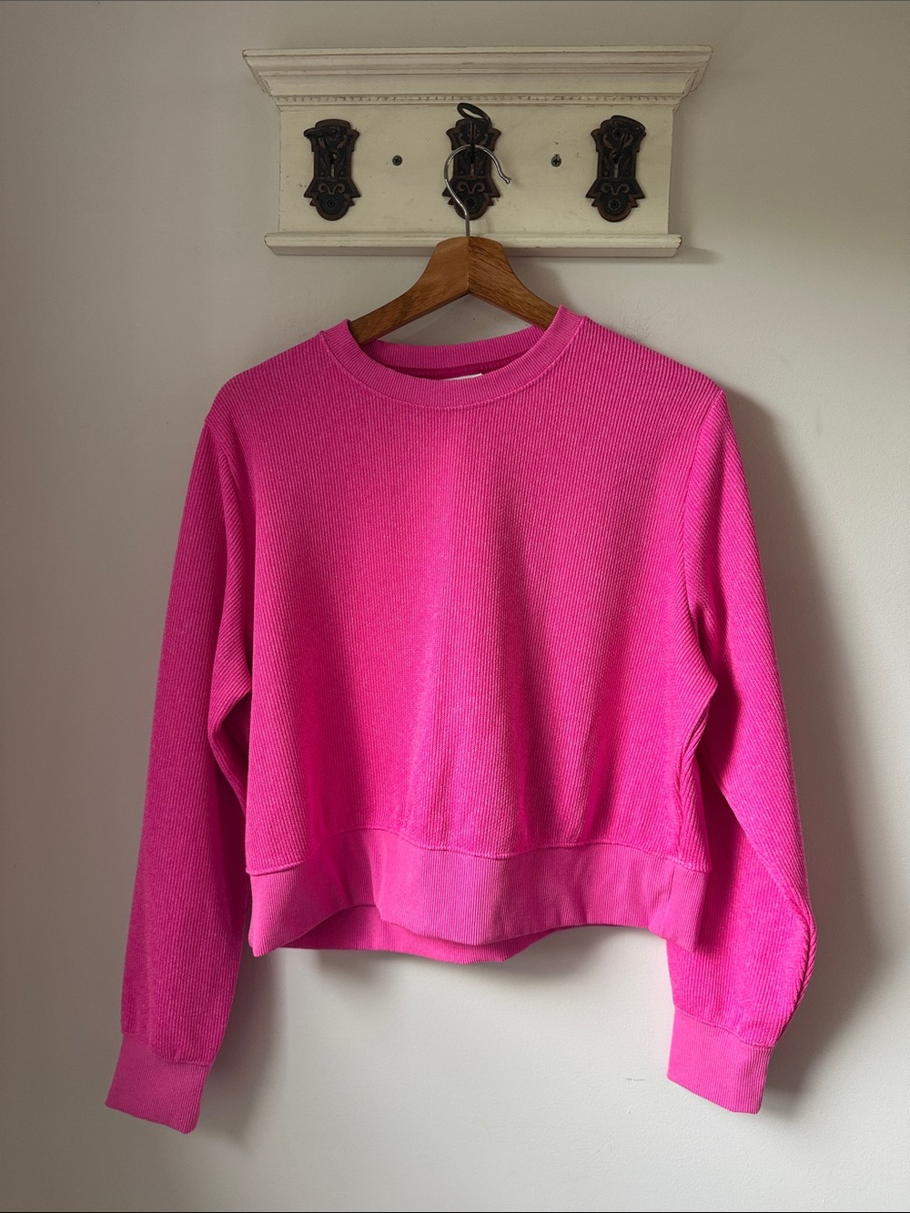 Nike Women's Hot Pink Crewneck Crop Sweater Athletic Textured